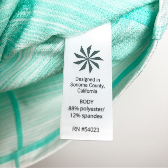 Athleta Running Wild Teal Ombre Short Sleeve Shirt - Picture 8 of 8